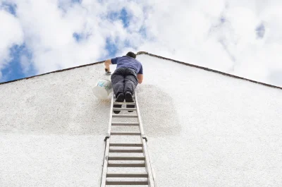 Peinture extérieure à Lodes — façades et ravalement